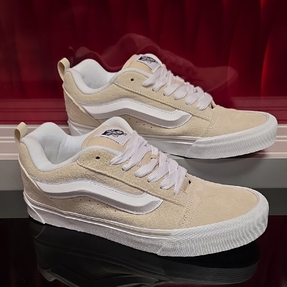 Vans Knu Skool Pig Suede Oatmeal – Men’s 8 / Women’s 9.5 – New